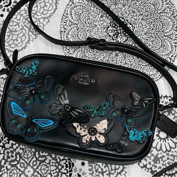 Coach Butterfly Appliqué Crossbody Clutch in Pebble Leather. - Picture 5 of 16